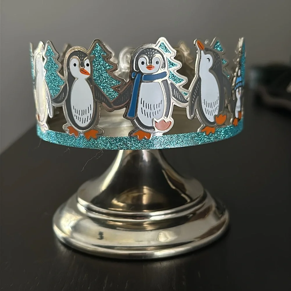 Silver and blue glitter penguin candle holder - Picture 2 of 3